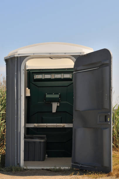 Portable bathroom rental in Philo, IL